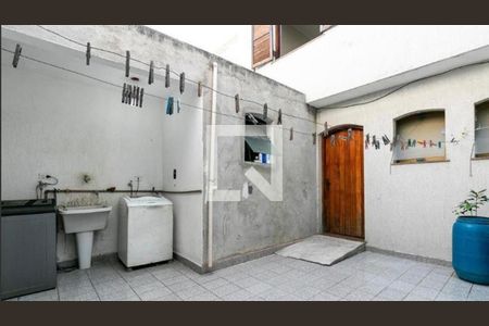Casa à venda com 5 quartos, 182m² em Vila Antonina, São Paulo