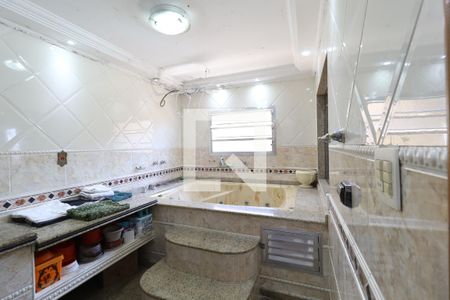 Banheiro Suíte 4  de casa à venda com 9 quartos, 268m² em Vila Maria Alta, São Paulo