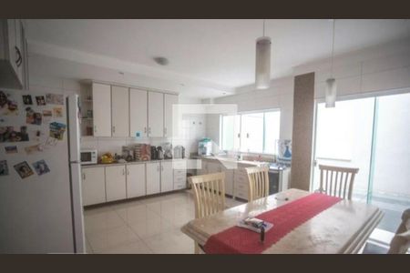 Casa à venda com 3 quartos, 285m² em Nova Petrópolis, São Bernardo do Campo