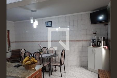 Casa à venda com 4 quartos, 292m² em Parque Oratório, Santo André