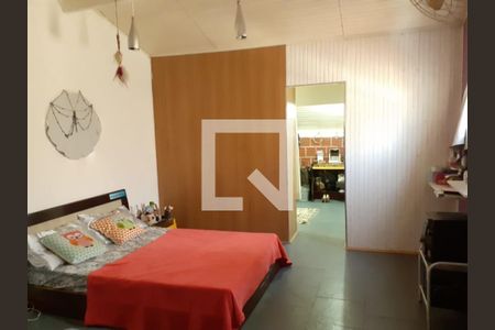 Casa à venda com 4 quartos, 292m² em Parque Oratório, Santo André