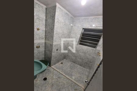 Casa à venda com 3 quartos, 100m² em Vila Carrão, São Paulo