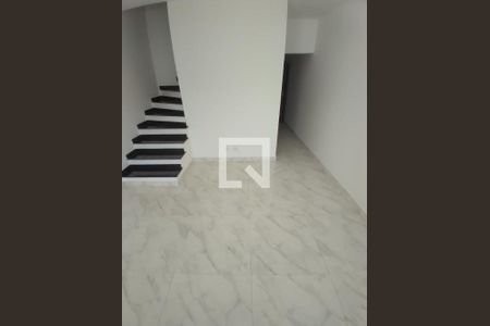 Casa à venda com 3 quartos, 110m² em Cupecê, São Paulo