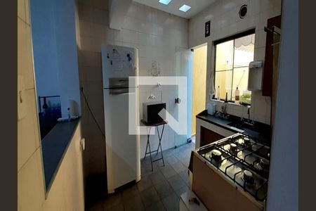 Casa à venda com 3 quartos, 150m² em Vila Curuçá, Santo André
