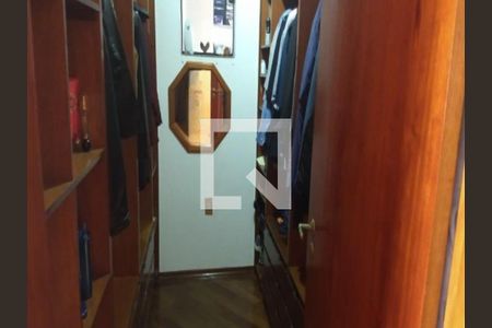 Casa à venda com 5 quartos, 400m² em Vila Prudente, São Paulo