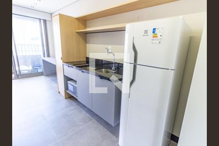 Cozinha de apartamento para alugar com 1 quarto, 25m² em Vila Regente Feijó, São Paulo