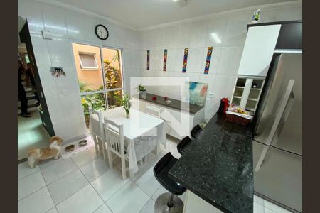 Casa à venda com 3 quartos, 110m² em Vila Linda, Santo André