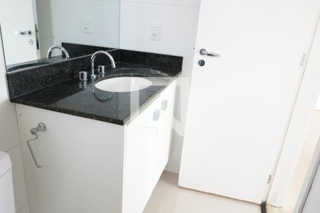 Banheiro de apartamento para alugar com 1 quarto, 50m² em Jardim Anália Franco, São Paulo