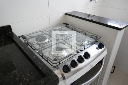 Cozinha de apartamento para alugar com 1 quarto, 50m² em Jardim Anália Franco, São Paulo