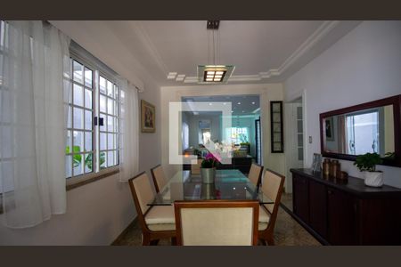 Sala de casa de condomínio à venda com 5 quartos, 360m² em Vargem Grande, Rio de Janeiro