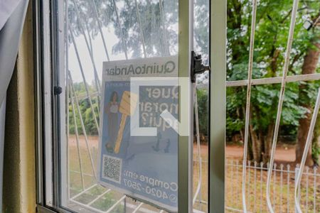 Plaquinha de apartamento à venda com 2 quartos, 60m² em Campo Novo, Porto Alegre
