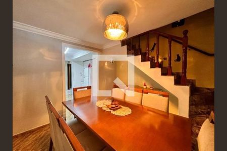 Casa à venda com 3 quartos, 200m² em Vila Camilópolis, Santo André