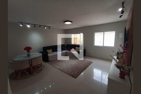 Casa à venda com 3 quartos, 90m² em Jardim Sabara, São Paulo