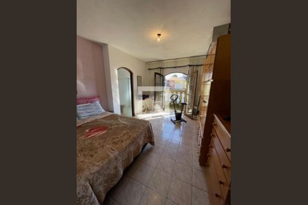 Casa à venda com 3 quartos, 152m² em Jardim Rina, Santo André