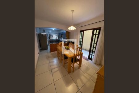 Casa à venda com 3 quartos, 152m² em Jardim Rina, Santo André