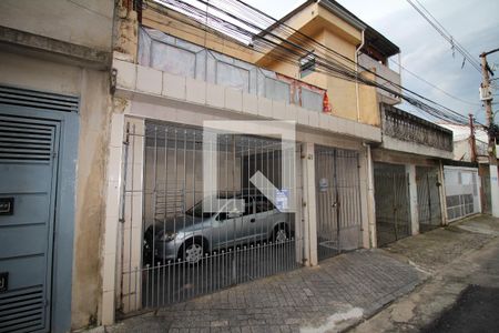 Fachada de casa à venda com 4 quartos, 200m² em Jardim Vila Formosa, São Paulo