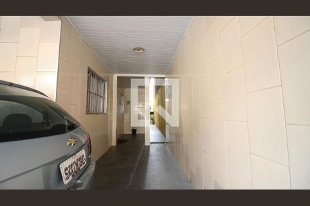 Garagem de casa à venda com 4 quartos, 200m² em Jardim Vila Formosa, São Paulo