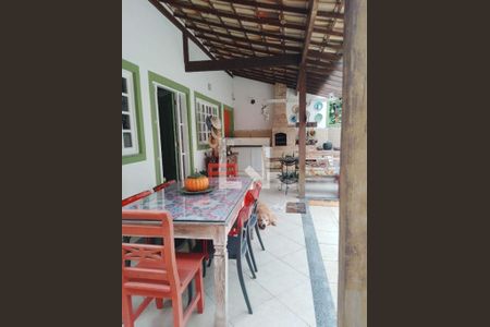 Casa à venda com 3 quartos, 186m² em Maria Paula, Niterói