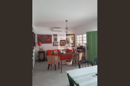 Casa à venda com 3 quartos, 186m² em Maria Paula, Niterói