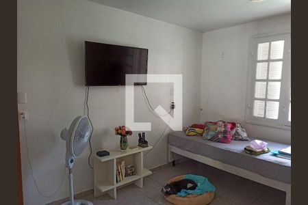 Casa à venda com 4 quartos, 235m² em Marazul, Niterói