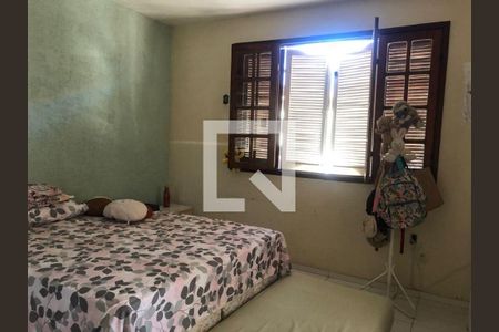 Casa à venda com 4 quartos, 235m² em Marazul, Niterói