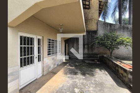 Casa à venda com 4 quartos, 444m² em Santa Amelia, Belo Horizonte