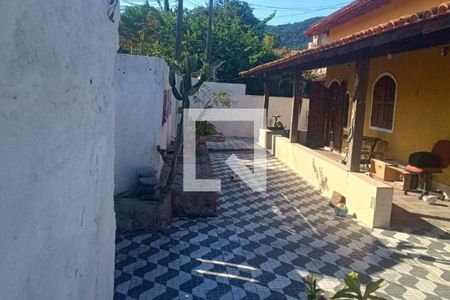 Casa à venda com 5 quartos, 250m² em Serra Grande, Niterói