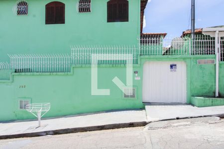 Fachada de casa para alugar com 2 quartos, 100m² em Copacabana, Belo Horizonte