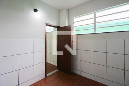 Quarto 1 de casa para alugar com 2 quartos, 100m² em Copacabana, Belo Horizonte