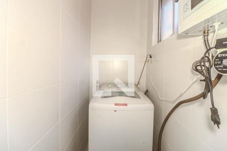 Cozinha e Área de Serviço de apartamento à venda com 3 quartos, 75m² em Higienópolis, Porto Alegre