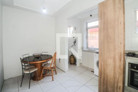 Cozinha e Área de Serviço de apartamento à venda com 3 quartos, 75m² em Higienópolis, Porto Alegre