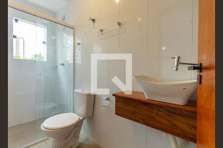 Banheiro de kitnet/studio para alugar com 1 quarto, 23m² em Tatuapé, São Paulo