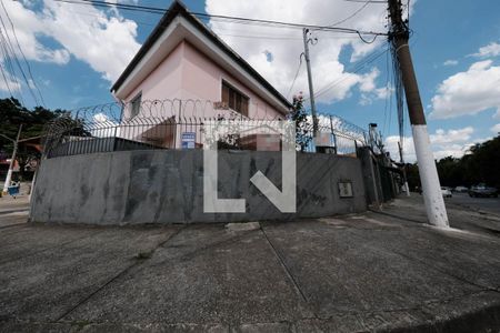 Fachada de casa à venda com 5 quartos, 257m² em Artur Alvim, São Paulo