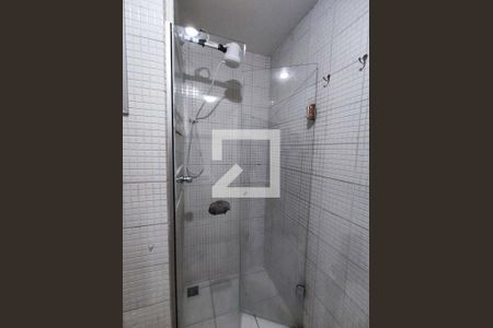 Banheiro de apartamento para alugar com 1 quarto, 20m² em Asa Norte, Brasília