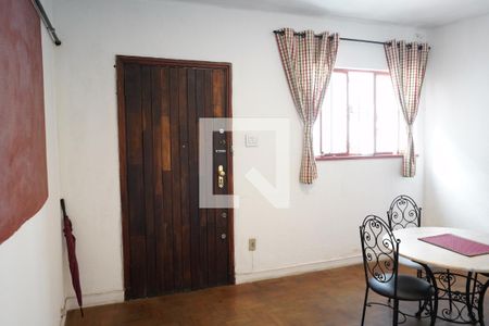 Sala de casa à venda com 2 quartos, 135m² em Vila Bertioga, São Paulo