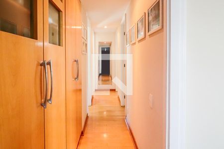 Corredor de apartamento à venda com 3 quartos, 182m² em Rio Pequeno, São Paulo