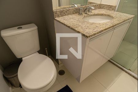 Banheiro de kitnet/studio para alugar com 1 quarto, 39m² em Bela Vista, São Paulo