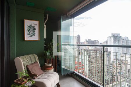 Varanda da Sala/Quarto de kitnet/studio para alugar com 1 quarto, 39m² em Bela Vista, São Paulo