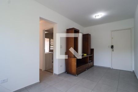 Sala de apartamento para alugar com 2 quartos, 55m² em Jardim Cláudia, São Paulo