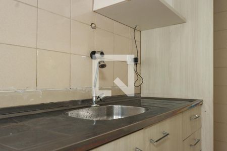 Cozinha de apartamento à venda com 2 quartos, 55m² em Jardim Cláudia, São Paulo