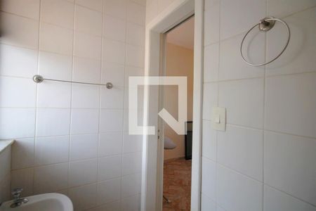 Banheiro de serviço de casa à venda com 4 quartos, 270m² em Santa Cruz, Belo Horizonte