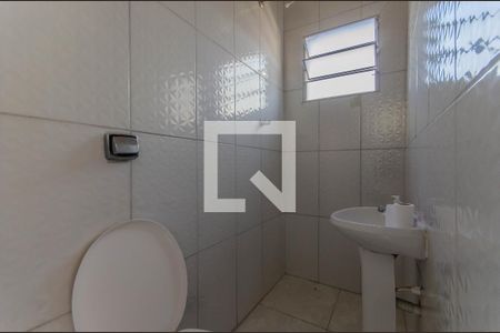 Banheiro de serviço de casa à venda com 2 quartos, 533m² em Jardim da Gloria, São Paulo