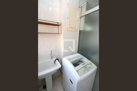 Área de Serviço de apartamento para alugar com 2 quartos, 52m² em Cidade Ademar, São Paulo