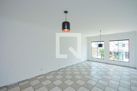 Sala de casa à venda com 4 quartos, 176m² em Vila Marari, São Paulo
