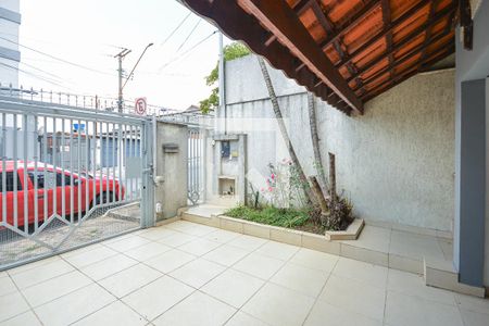 Garagem de casa à venda com 4 quartos, 176m² em Vila Marari, São Paulo