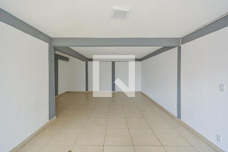 Garagem de casa à venda com 4 quartos, 176m² em Vila Marari, São Paulo