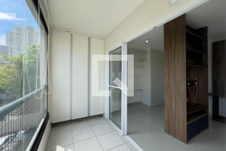 Varanda de kitnet/studio à venda com 1 quarto, 36m² em Cambuci, São Paulo