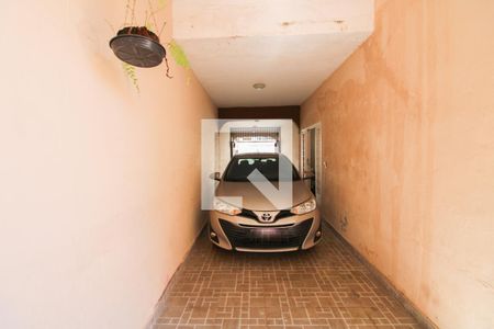 Garagem de casa à venda com 7 quartos, 360m² em Itapoã, Belo Horizonte