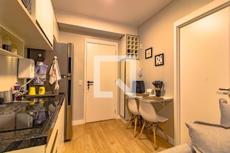 Cozinha de apartamento para alugar com 1 quarto, 29m² em Jardim Prudência, São Paulo