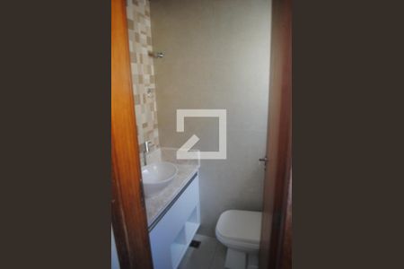 Banheiro de Serviço de apartamento para alugar com 3 quartos, 120m² em Imbuí, Salvador